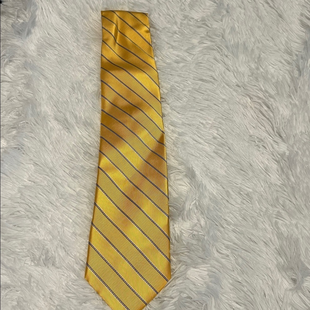 Jos. A. Bank Pink, Gray, White Tie